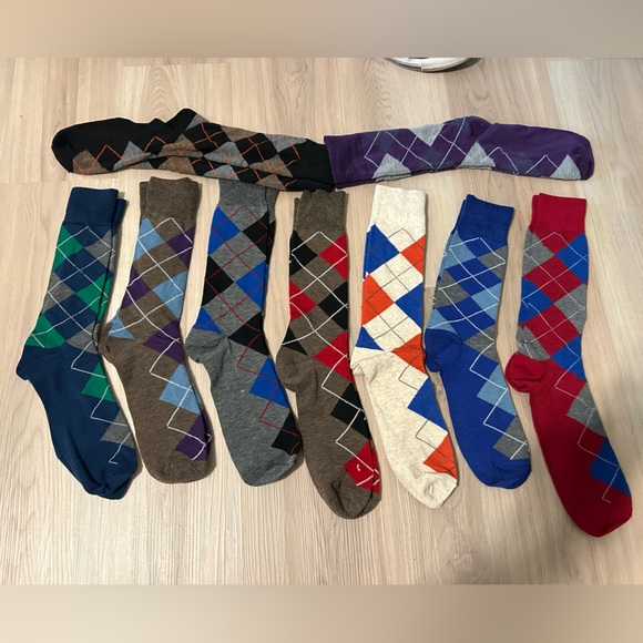 Argyle Patterned Men's Socks Collection - Picture 2 of 2